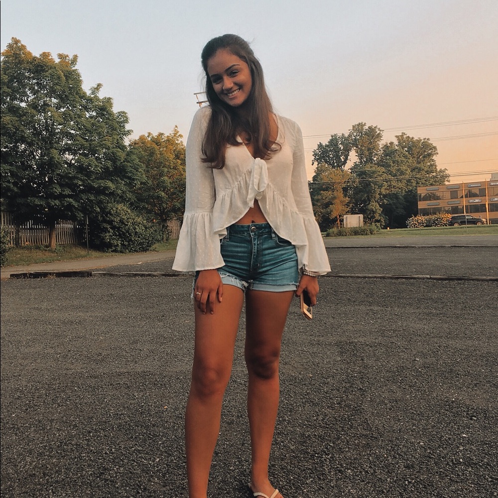 Meet your Posher, Adriana